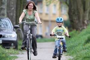 Vor- und Nachteile von Fahrradfahren auf dem Gehweg