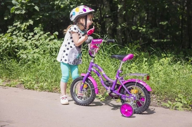 Können Kinder mit 2 5 Jahren Fahrradfahren?